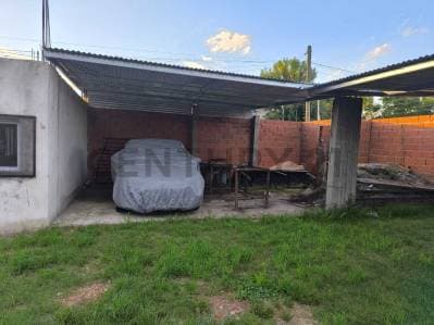 SE VENDE COCHERA PARA INVERSION EN CALLE 83 ENTRE 6 Y 7 LA PLATA - 4