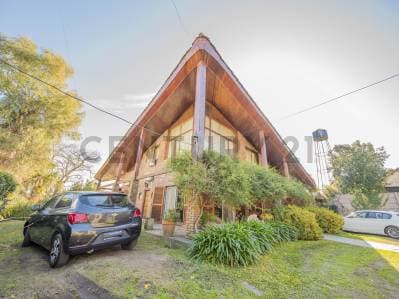 Venta Importante casa doble lote en country San Miguel de Ghiso - 3
