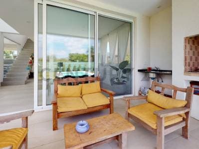 EN VENTA CASA DE 4 DORMITORIOS BARRIO CASTAÑOS NORDELTA - 5