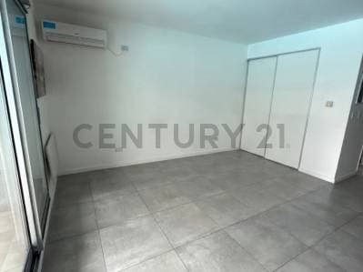 VENTA MONOAMBIENTE CON BALCÓN Y VISTA A LA LAGUNA – AQUA 5, LAGOON PILAR - 5