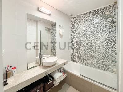 Islas del Golf Nordelta La Mansa con vista al lago central en venta - 5