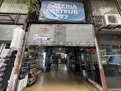 Venta Oficina en Once – IDEAL PARA DEPOSITO y con 3 despachos divididos. - 2