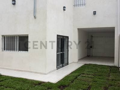 VENTA | CASA DE 3 DORMITORIOS CON JARDÍN Y PILETA | APTA CRÉDITO - 5