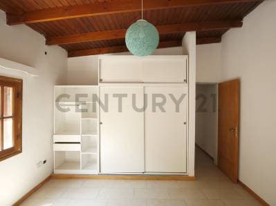 Casa en venta La Plata 2 dormitorios, cochera y Departamento Monoambiente - 3