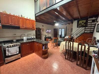 Venta casa Castelar sur 4 ambientes - Patio - 2