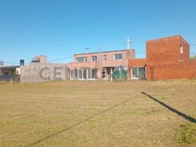 Lote en venta en Ibarlucea - Principal