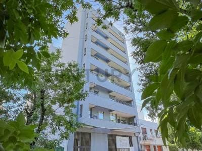 Departamento en venta en edificio de categoría. Ubicado al contra frente. Posee living comedor c... - 3