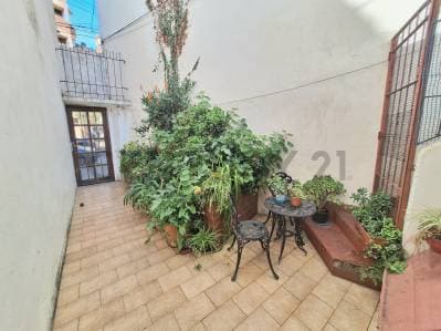 Casa 3 ambientes en zona Chauvin a reciclar - 3