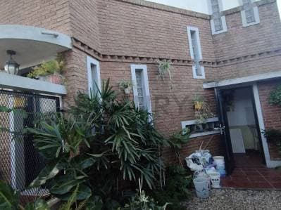 Casa en venta en Villa Elisa 419 esquina 7 y Camino Centanario - Principal
