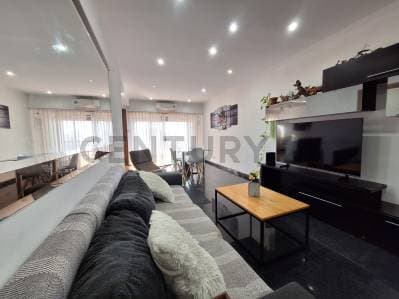 Departamento 4 Ambientes 157 m² Frente a Plaza Alsina – Apto Crédito - 2