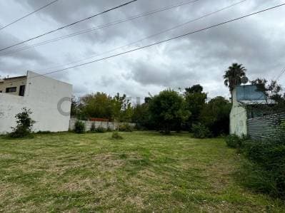 Lote en venta en City Bell - 2