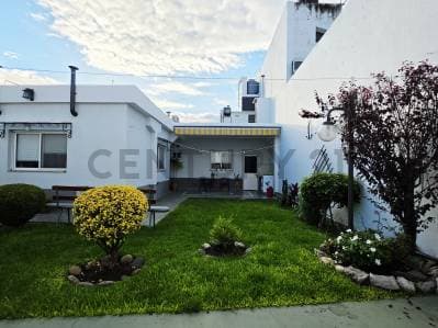 VTA CASA 4 AMB JARDIN/COCHERA RAMOS PERMUTA - 2