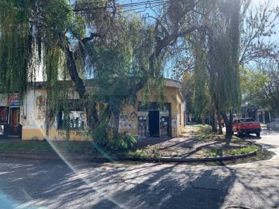Amplio local venta sobre calle Cavour esquina Zoluaga – Remedios de Escalada - 5