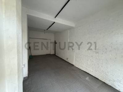 LOCAL COMERCIAL A LA VENTA - AV AVELLANEDA y AV ACOYTE, CABALLITO. - 3