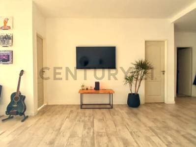 Oficina en Delta Center de 80 m2 con cochera - 5