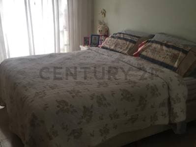 VENTA - DEPARTAMENTO 4 AMBIENTES CON DEPENDENCIA + COCHERA FIJA + BAULERA - 5