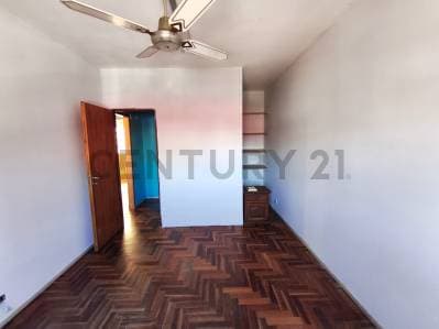 PH 3 ambientes en venta en Lomas del Mirador frente - 5