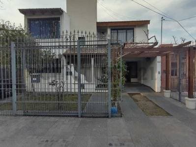 Venta de casa de dos plantas - Principal