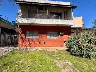 Venta PH 3 Ambientes en Planta Baja con Quincho y Cochera – El Palomar - 2