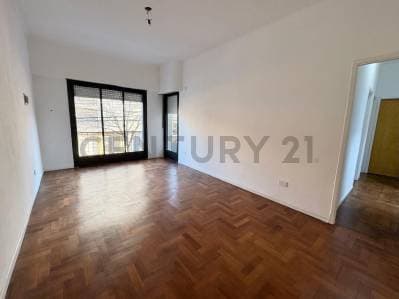 VENTA DEPARTAMENTO 3 AMBIENTES CON BALCON PATIO - 3