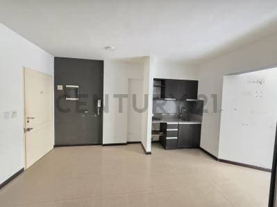 Venta monoambiente con gran patio y Financiación, San Nicolás, 1 E - 2