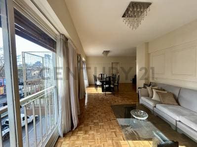 VENTA DEPARTAMENTO 4 AMBIENTES CON DEPENDENCIA Y DOBLE BALCON EN FLORES - 3