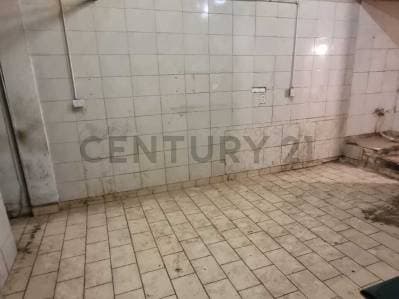 VENTA LOCAL EN VILLA URQUIZA PERMUTA FINANCIA - 4
