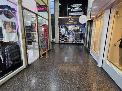 Local en venta en La Plata centro calle 8 - 2