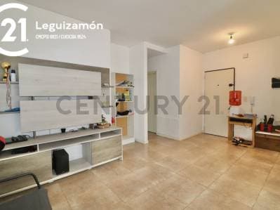 VENTA DTO 3 AMBIENTES EN ESCOBAR - 2