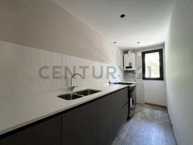 Departamento de 1 Dormitorio A Estrenar. Calle 49 e/ 17 y 18, La Plata - 2