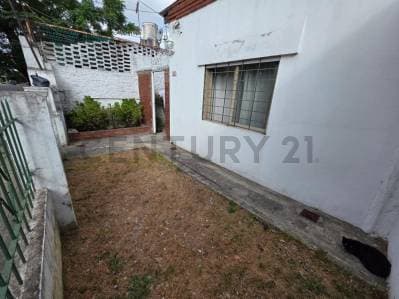 Venta PH 2 ambientes en Villa Tesei – Permuta - Principal