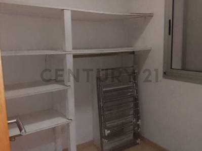 Venta Monoambiente amoblado + Cochera en La Plata - 5