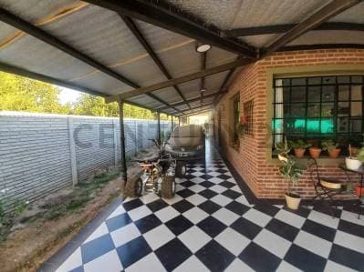 VENTA CASA CON PISCINA Y PARQUE - LA VANGUARDIA - 3