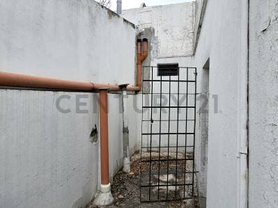 CASA A RECICLAR CON GRAN POTENCIAL – CENTRO DE MORÓN - 4