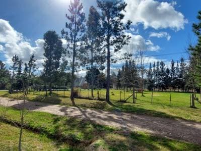 Lote en venta barrio " El Rodeo", La Plata - Principal