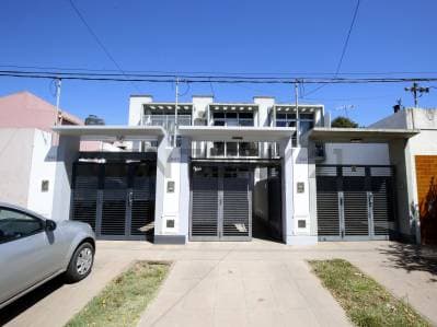 Casa en venta en La Plata tipo Duplex APTO BANCO - Principal
