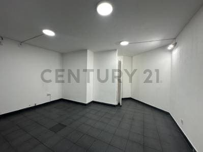 DIAGONAL 74 Y 64, LOCAL EN ALQUILER DE 28M2 APROXIMADAMENTE. - 4