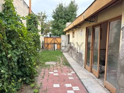 CASA EN VENTA EN ZONA CENTRICA - 2
