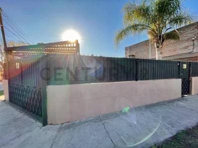 VENTA CASA 3 AMBIENTES EN PLANTA BAJA RECICLADA, ITUZAINGO - 3