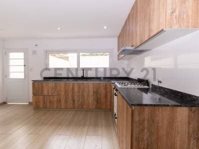 Casa en venta en La Plata tipo duplex a estrenar - 3