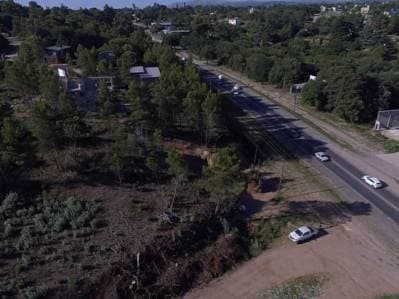 Excelentes lotes sobre la ruta en Villa Giardino - Principal