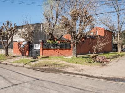 VENTA CASA 3 AMBIENTES MAS DEPARTAMENTO 2 AMBIENTES EN TORTUGUITAS FINANCIACIÓN DIRECTA - Principal