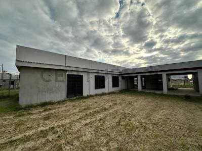 VENTA-PERMUTA CASA QUINTA EN CAÑUELAS - 4