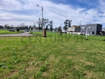 Venta terreno Barrio parque Las Casuarinas, Del Viso, Pilar - Principal