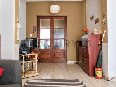 CASA EN VENTA 2 DORMITORIOS CON MONOAMBIENTE INDEPENDIENTE LA PLATA - 3