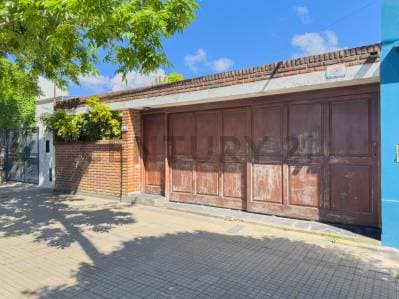 Casa en venta de 3 dormitorios en La Plata - Principal