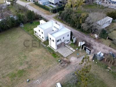 LOTE EN VENTA BARRIO CERRADO VILLA ELISA LIHUEN ESCRITURADO - 4