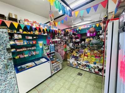 LOCAL COMERCIAL EN VENTA VILLA URQUIZA - Principal
