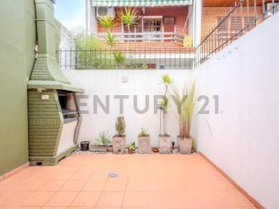 VENTA Casa duplex 3 ambientes con cochera, patio y parrilla | Ciudadela - APTO CRÉDITO - 4