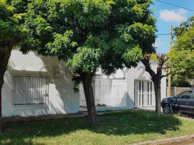 CASA EN VENTA LISANDRO OLMOS - Principal